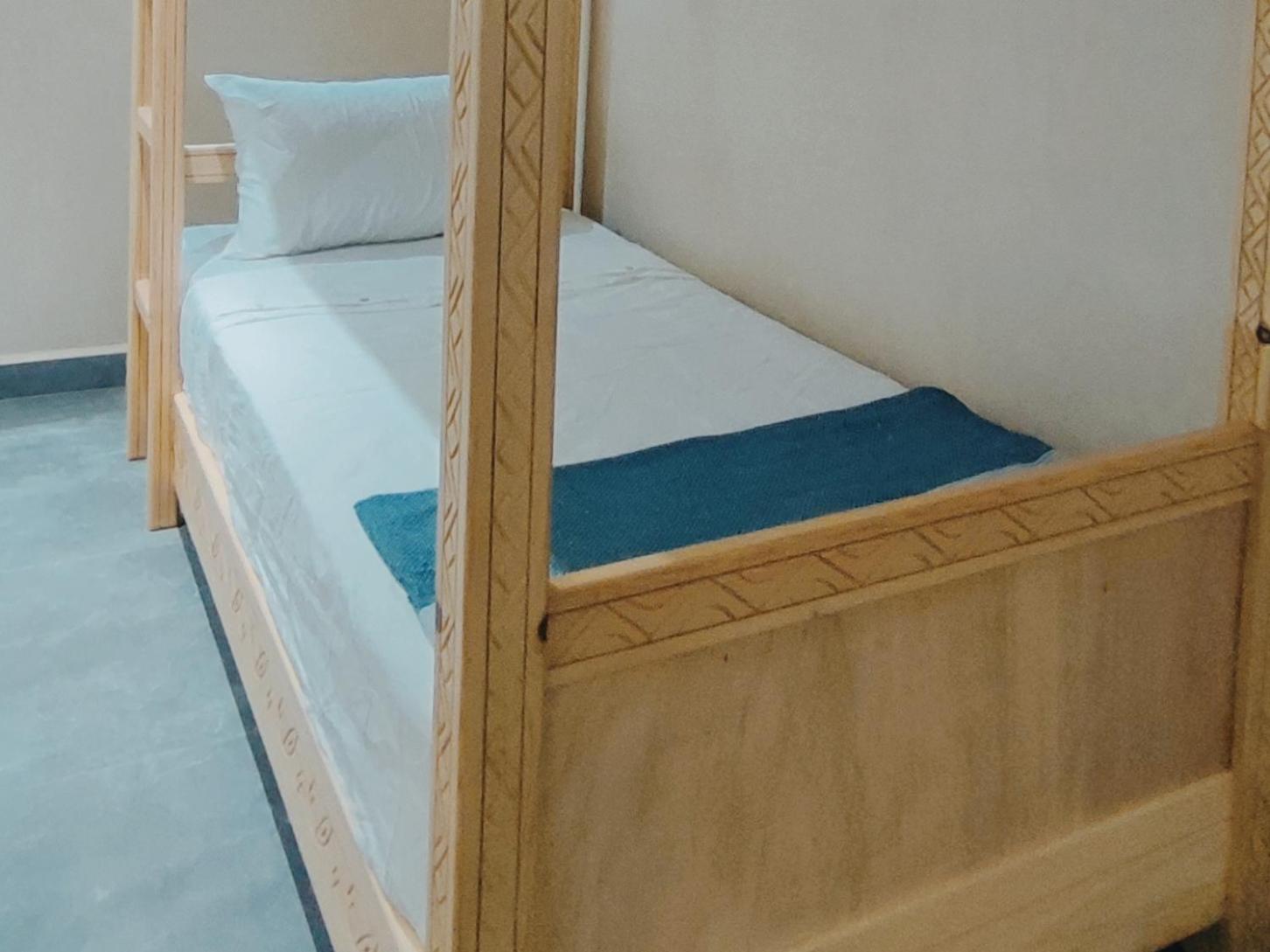 Albergue Tayyurt Surf Camp Tamraght Aourir Imi Mikki Habitación foto