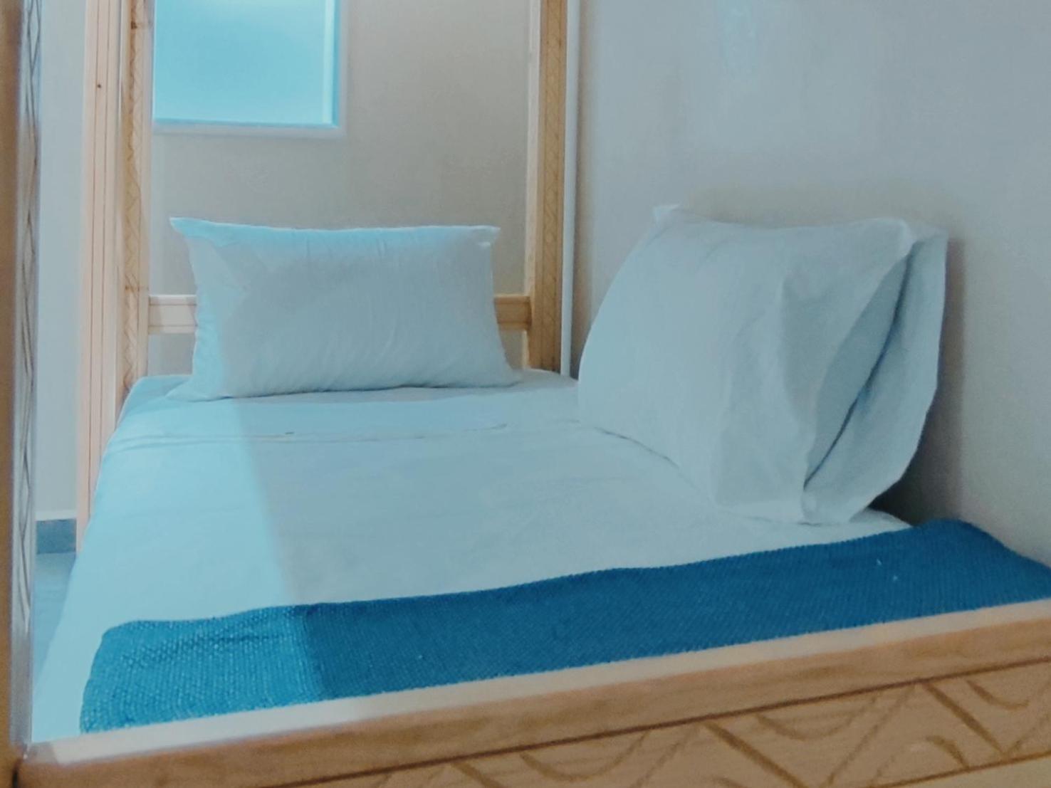 Albergue Tayyurt Surf Camp Tamraght Aourir Imi Mikki Habitación foto