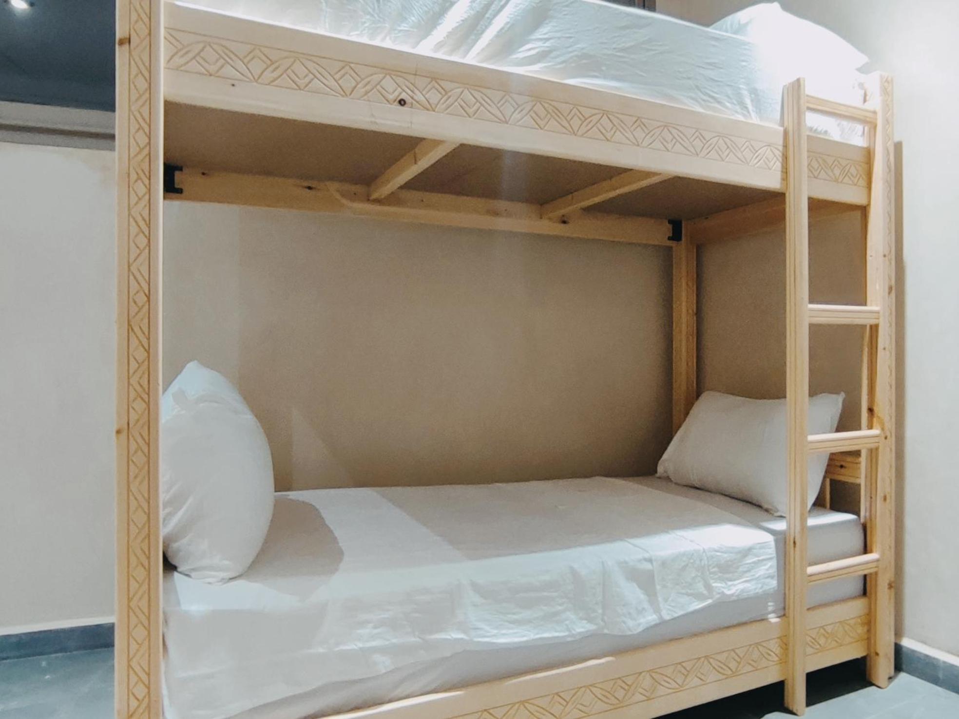 Albergue Tayyurt Surf Camp Tamraght Aourir Imi Mikki Habitación foto